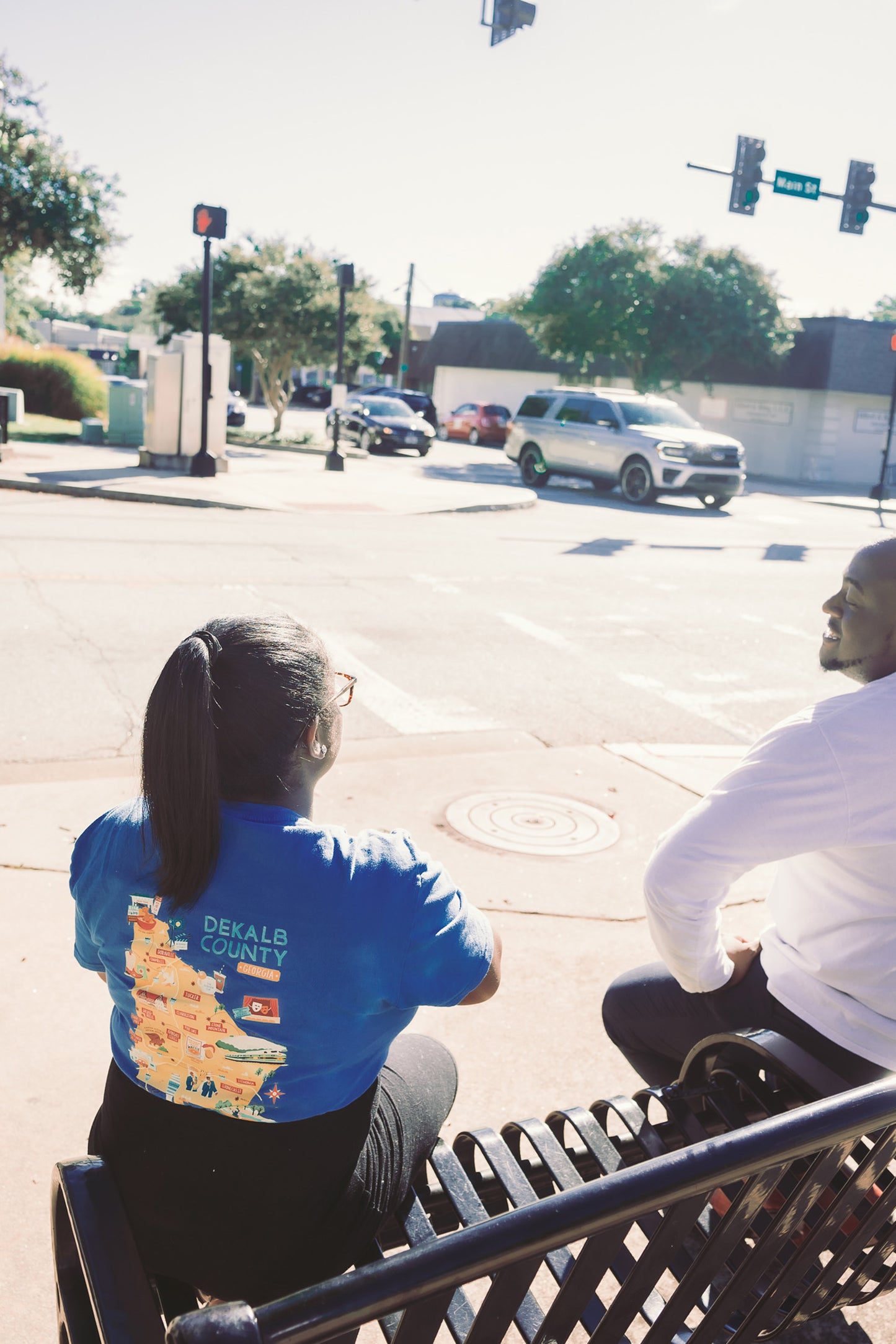 Street Art Spirit | Yellow & Dark Blue Short Sleeve (Mural Design)
